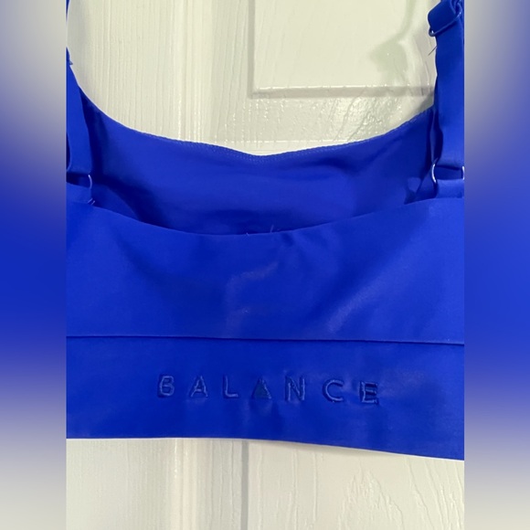 Balance Sports Bra - Picture 5 of 5